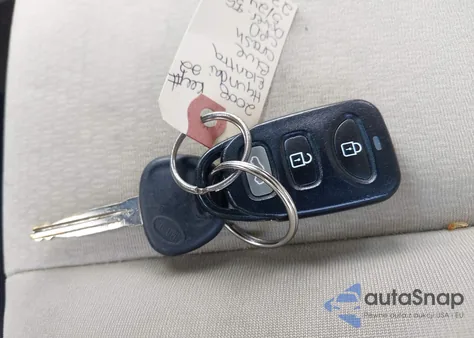 2008 Hyundai Elantra Gls/Se из США, поврежденный, VIN KMHDU46D38U419886